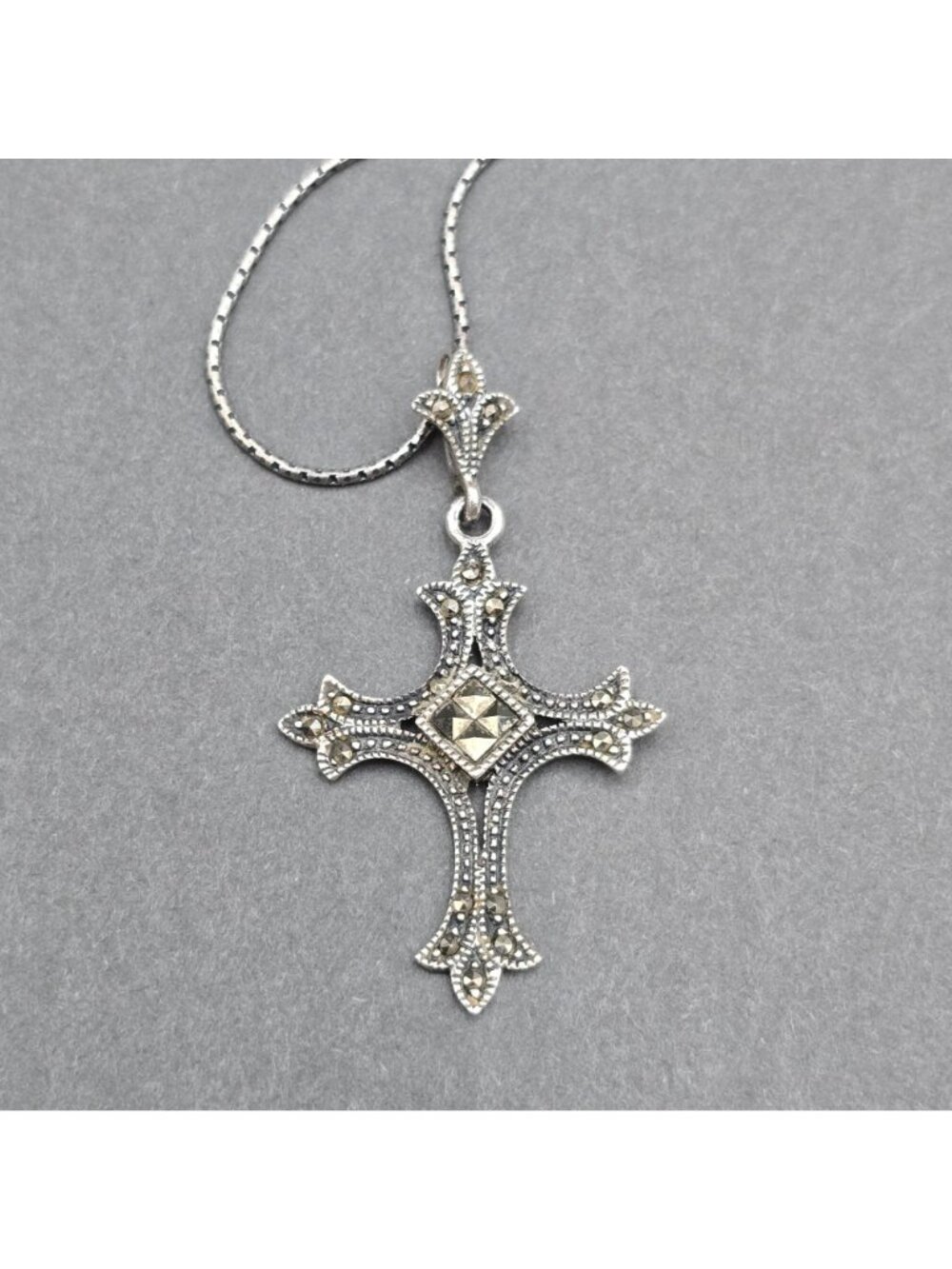 Vintage Sterling Silver Marcasite Cross Pendant Necklace Statement Gothic Style - Picture 3 of 12